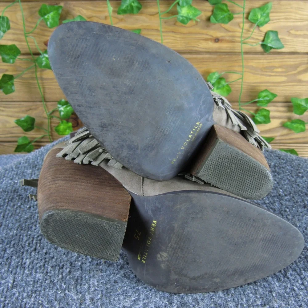 Very Volatile Women 7.5 Taupe Fringe Western Ankle Boot Block Heel Zip Synthetic